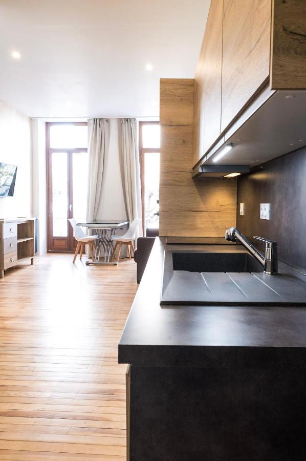 Апартаменты Studio Neuf, Charme De L'Ancien, Avec Balcon - 3 Etoiles, 4 Diamants Баньер-де-Бигор Экстерьер фото